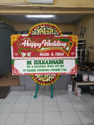 Papan Bunga di Harapan Indah